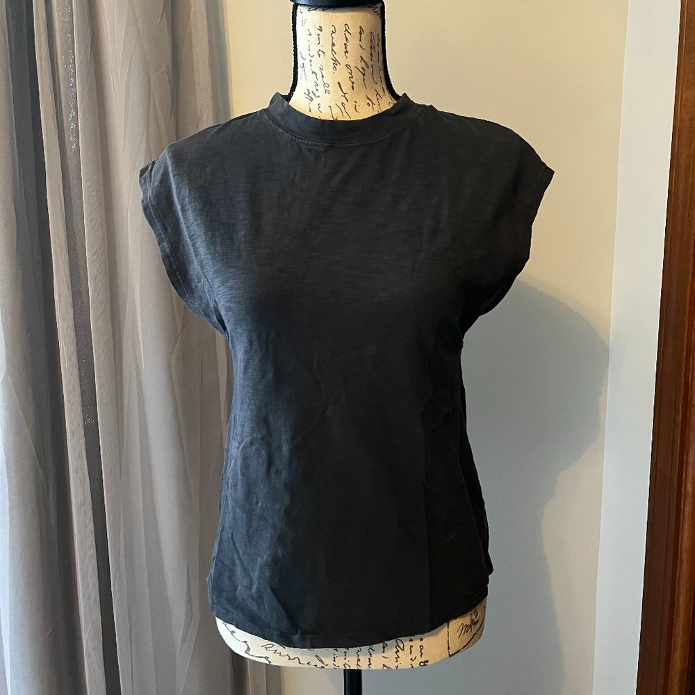 Universal Thread Goods Co. Capped Sleeve Shirt